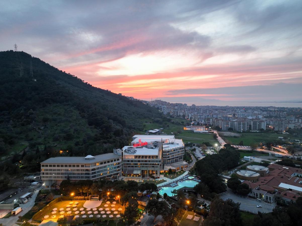 Kaya Izmir Thermal & Convention Hotel Exterior photo