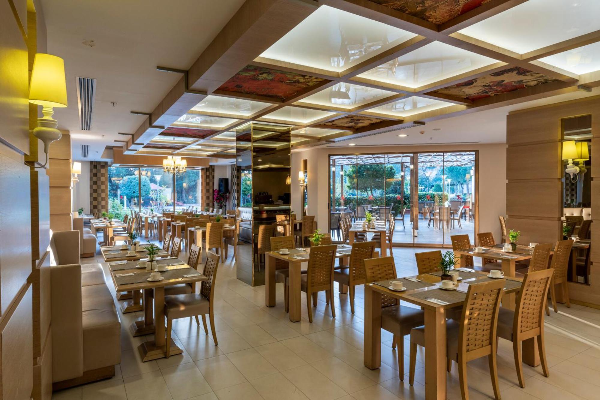 Kaya Izmir Thermal & Convention Exterior photo